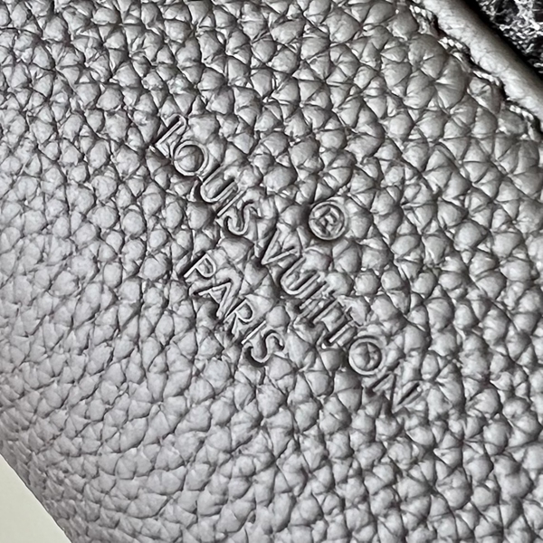 ルイヴィトンバッグ素材ディテール